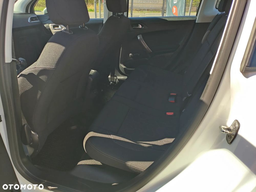 Peugeot 2008 PureTech 82 Active - 19