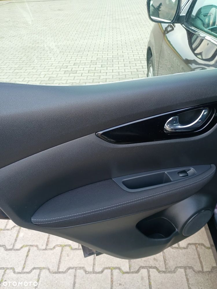 Nissan Qashqai 1.2 DIG-T Acenta Xtronic EU6 - 22