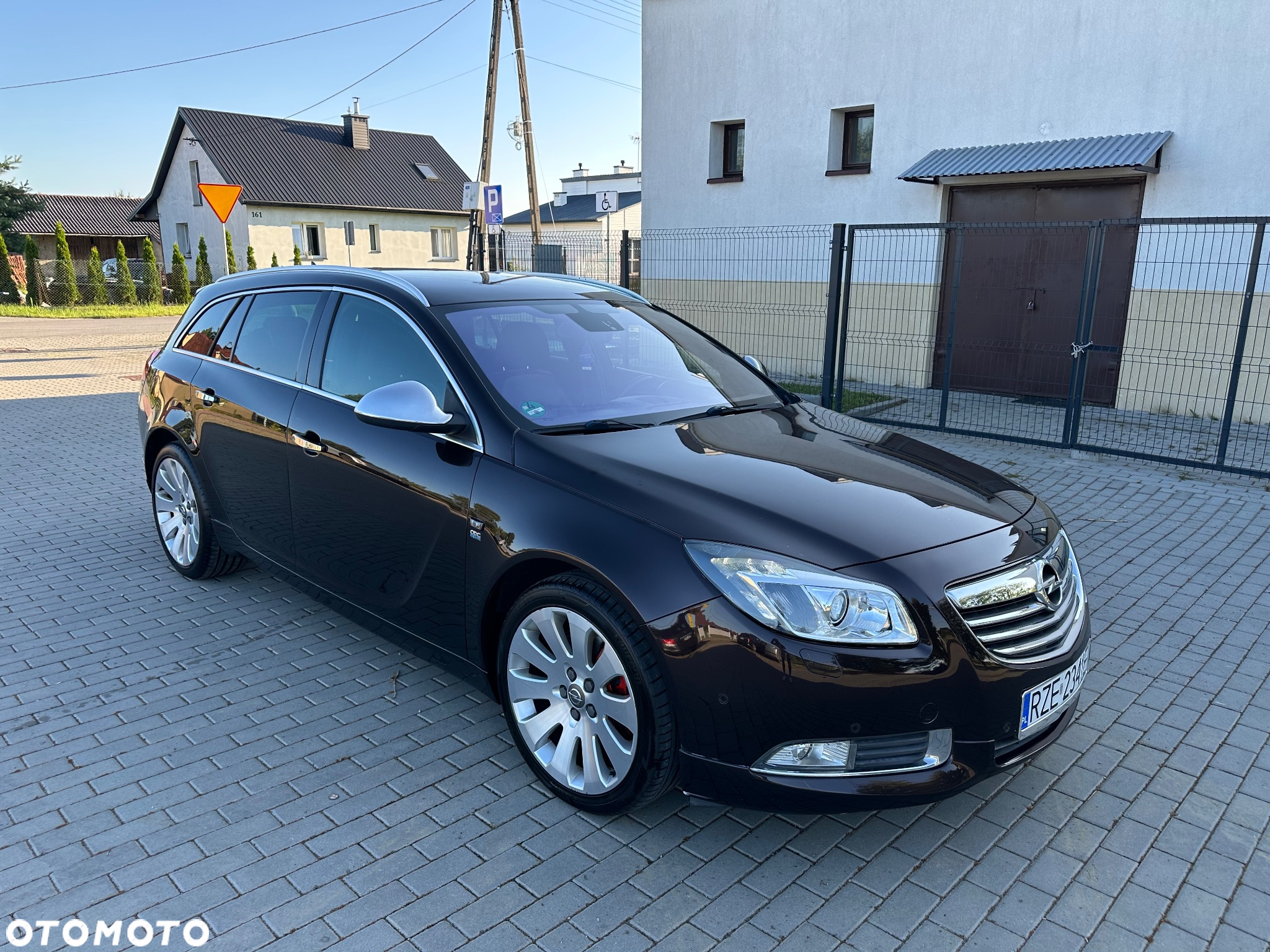 Opel Insignia 2.8 V6 Turbo Sports Tourer 4x4 Automatik Cosmo - 18