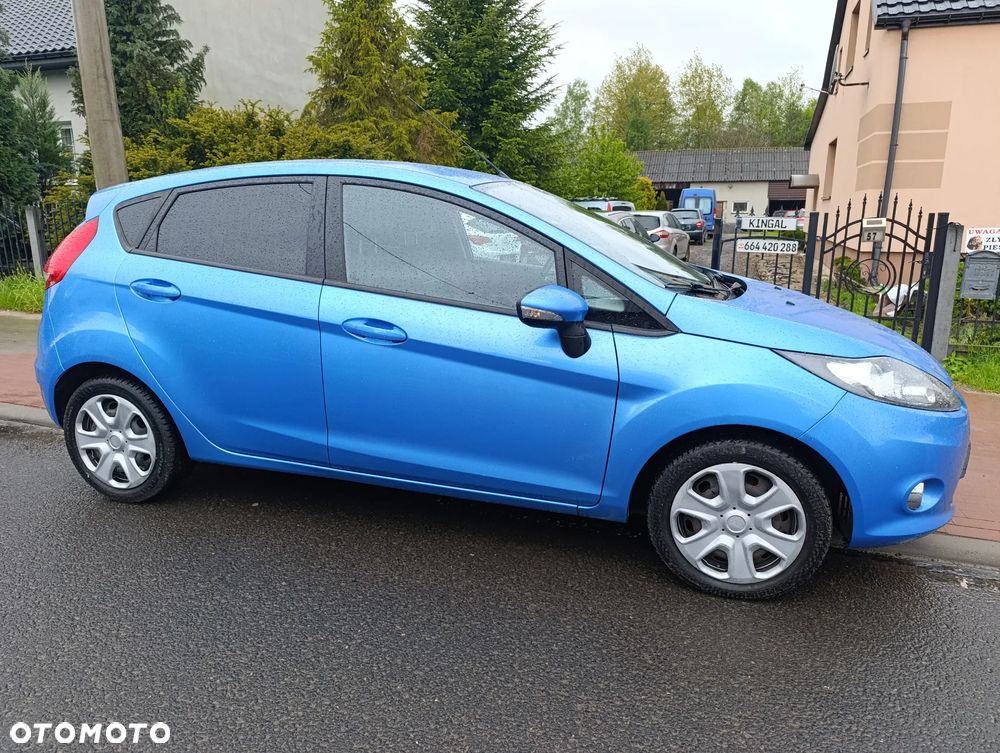 Ford Fiesta 1.25 Celebration - 27