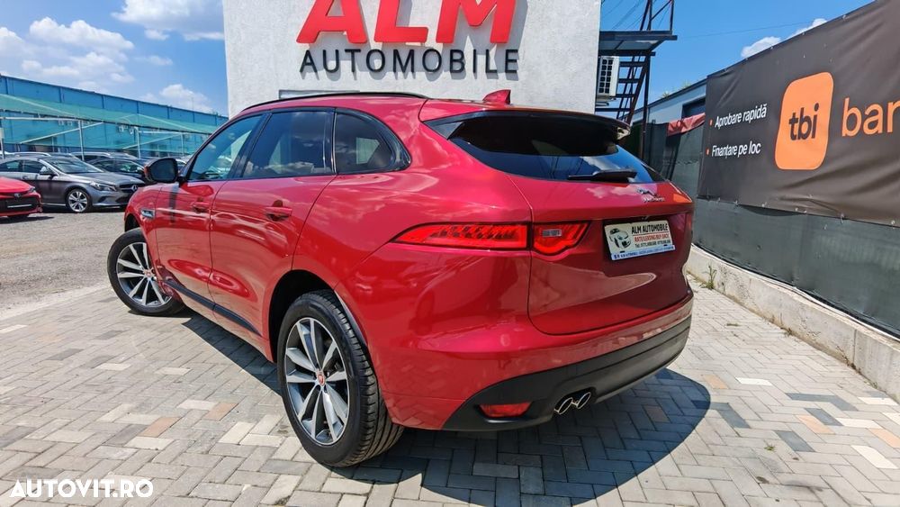 Jaguar F-Pace - 9