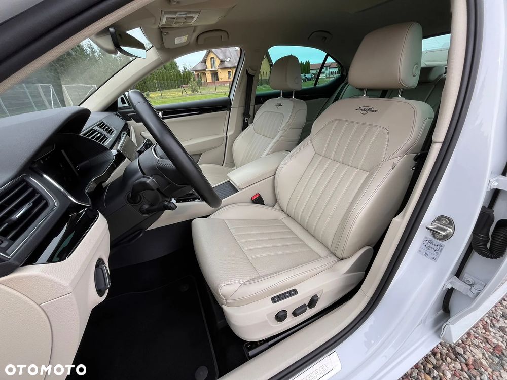 Skoda Superb 2.0 TDI SCR L&K DSG - 21