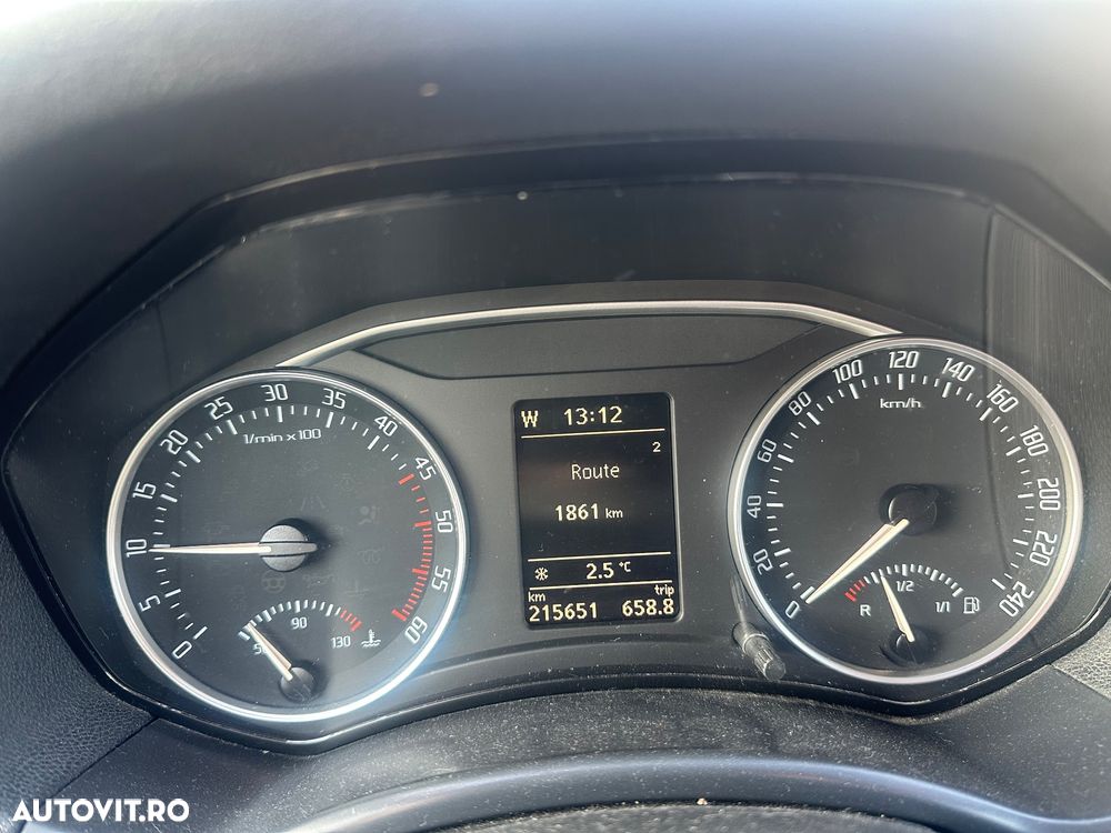 Skoda Octavia 1.6 TDI ELEGANCE - 10