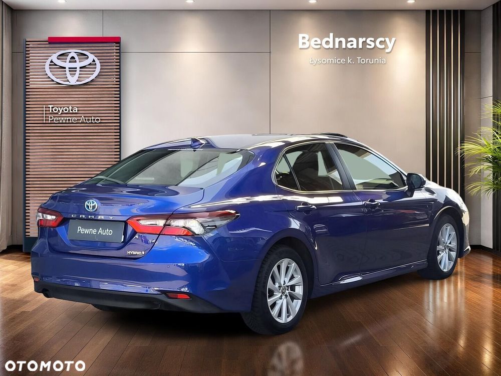 Toyota Camry 2.5 Hybrid Comfort CVT - 6