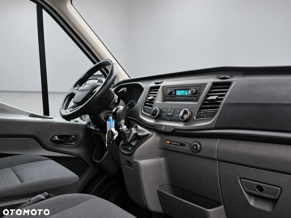 Ford Transit - 15