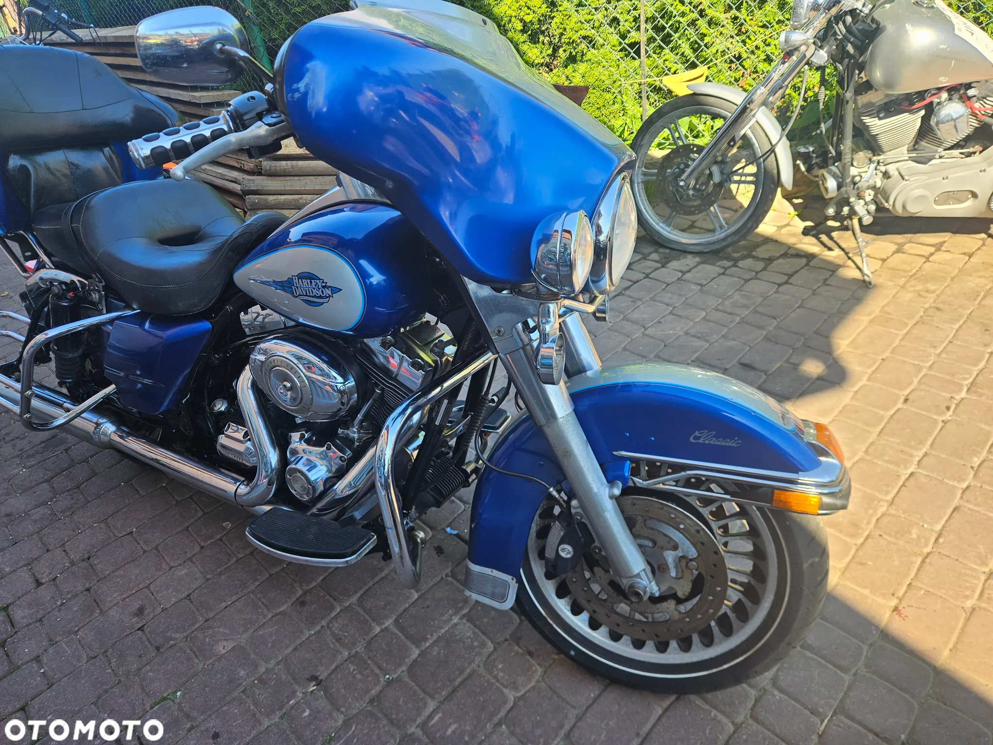 Harley-Davidson FLH Electra Glide - 32