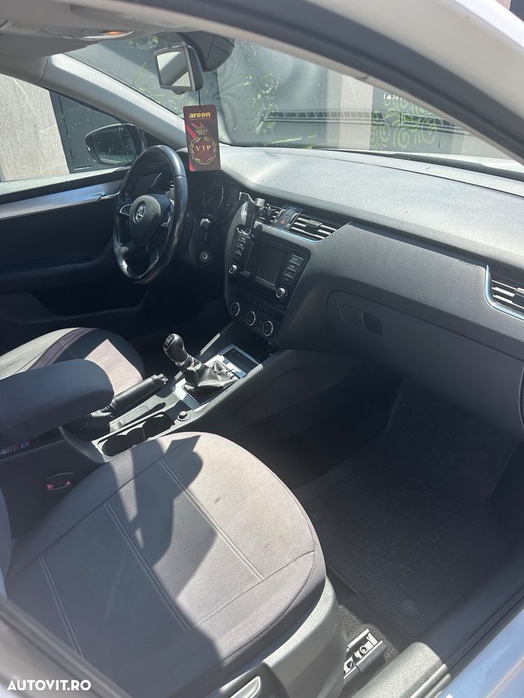 Skoda Octavia 1.2 TSI ELEGANCE - 5
