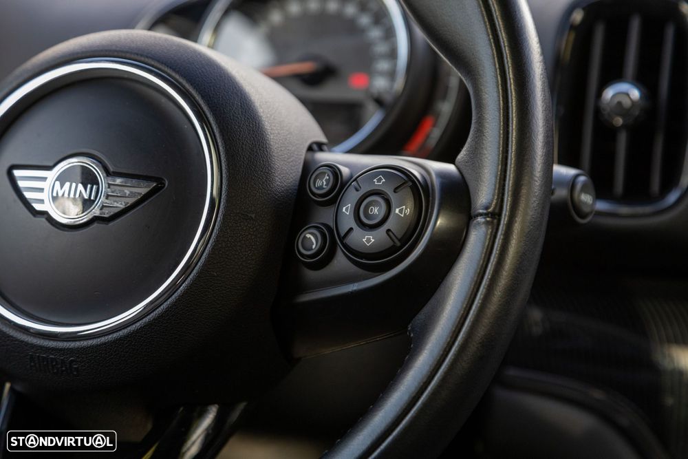 MINI Countryman Cooper SE ALL4 Auto - 17