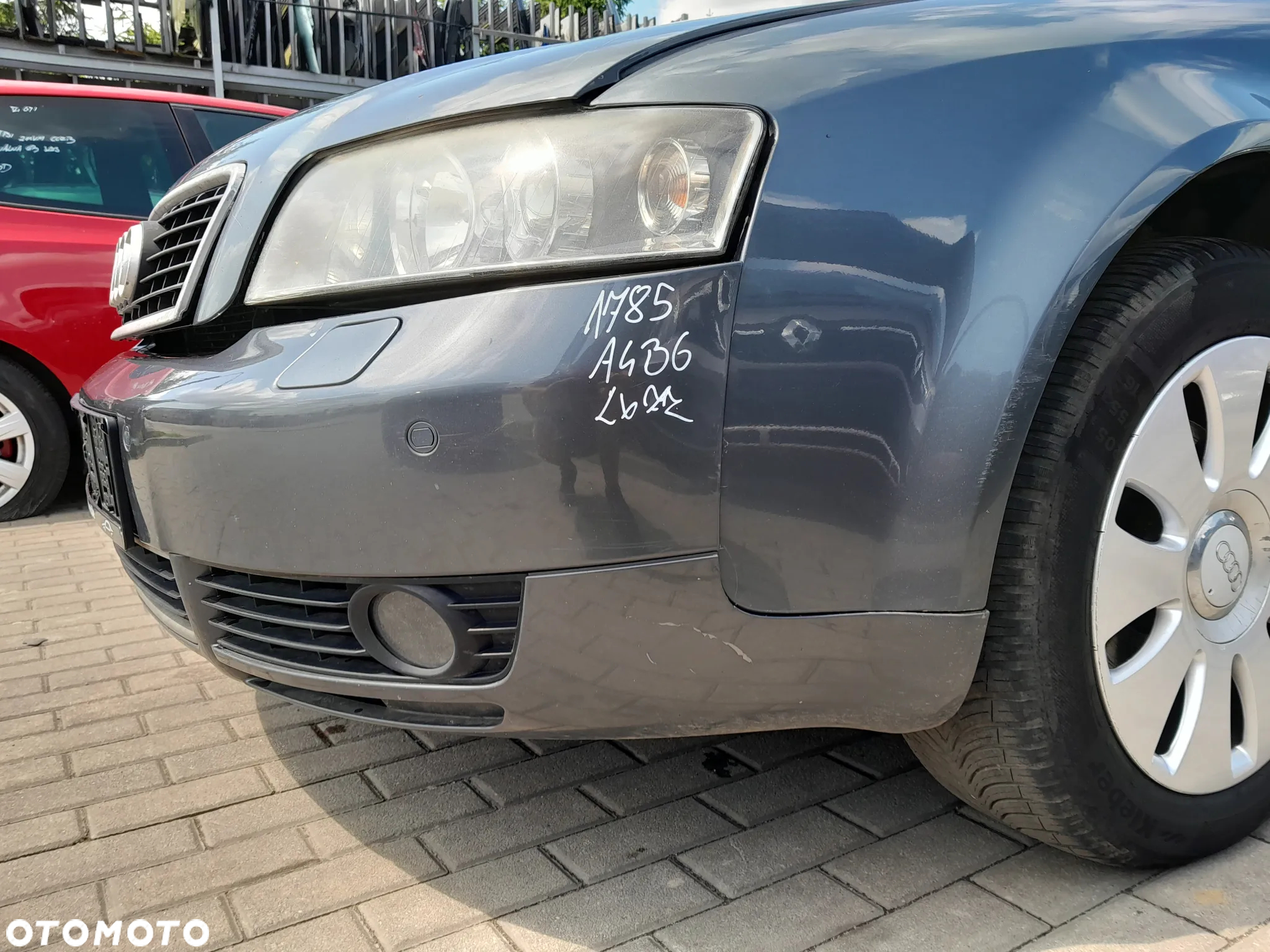 AUDI A4 B6 ZDERZAK PRZEDNI PRZÓD SPRYSKI PDC KOLOR: LX7Z - 2