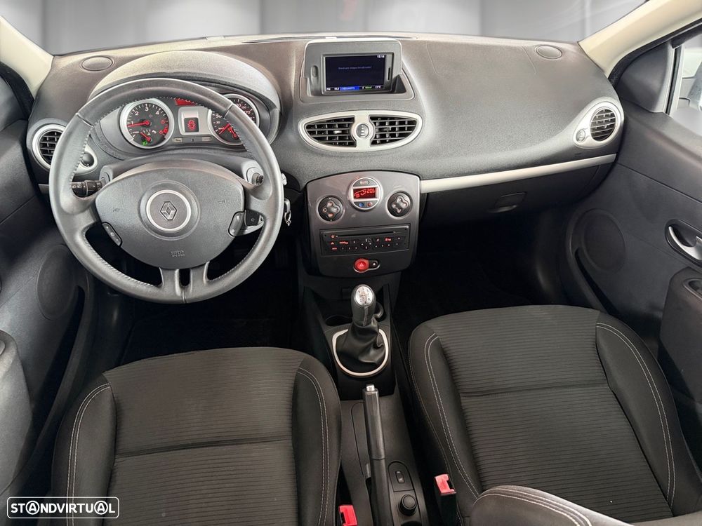 Renault Clio 1.5 dCi 90 FAP TomTom Edition - 7