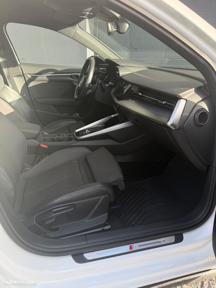 Audi A3 Sportback TFSIe 150 kW S tronic S line - 16