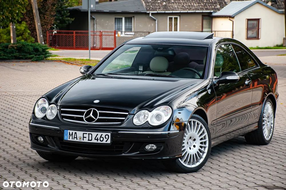 Mercedes-Benz CLK Coupe 350 7G-TRONIC Avantgarde - 8