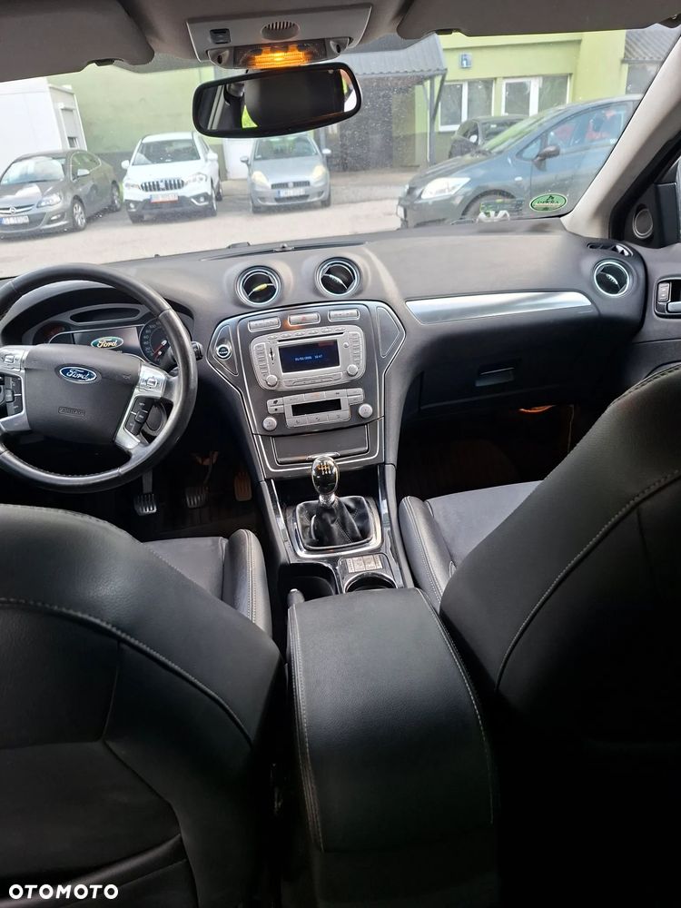 Ford Mondeo - 16
