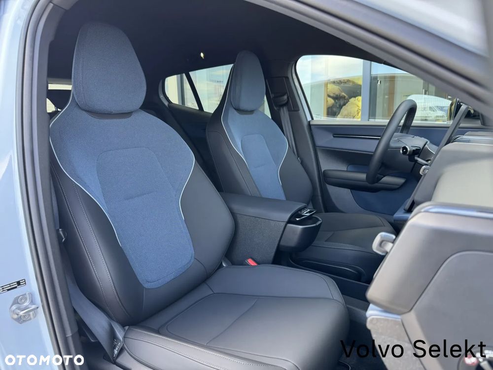 Volvo EX30 69kWh Twin Motor Plus - 12