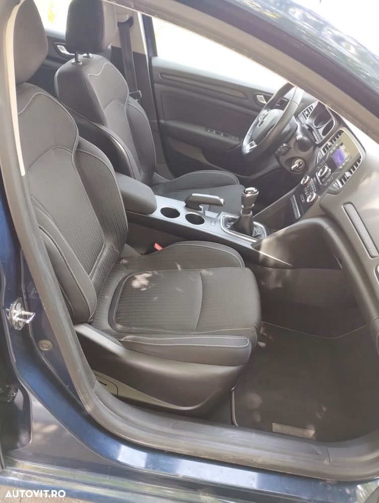 Renault Megane TCe 116 GPF Zen - 9