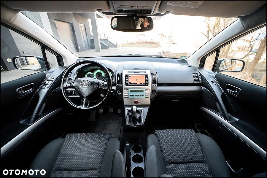 Toyota Corolla Verso - 7