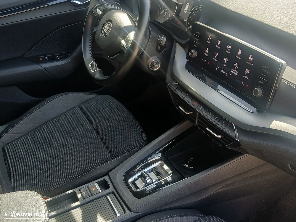 Skoda Octavia Break 2.0 TDI Ambition DSG - 20