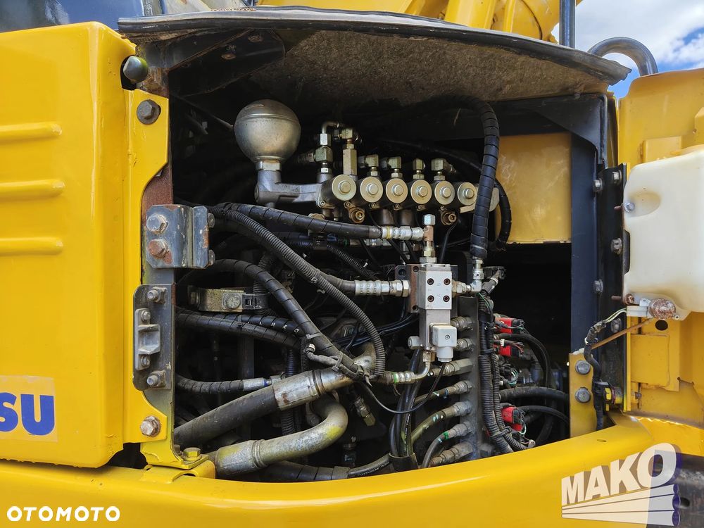 Komatsu PC228USLC-3 - 14