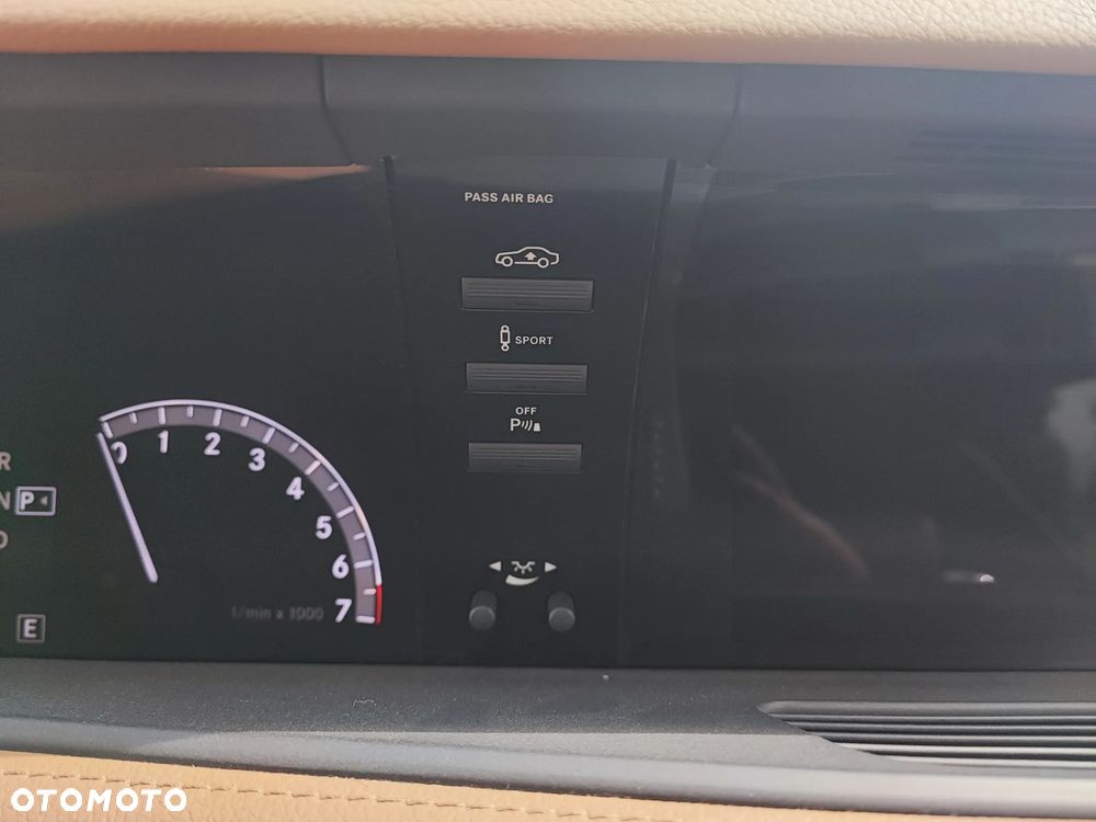 Mercedes-Benz CL 500 4-Matic BlueEff - 15