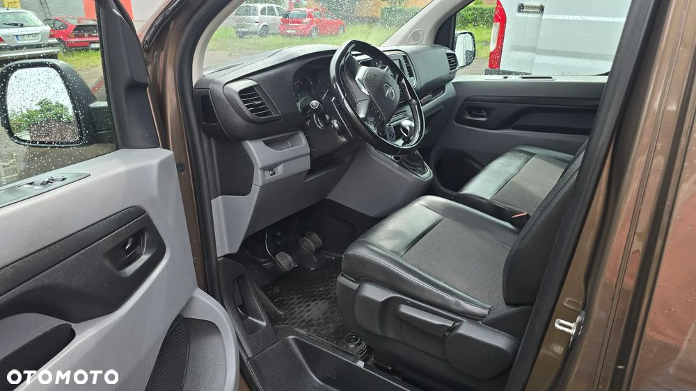 Opel Vivaro - 19