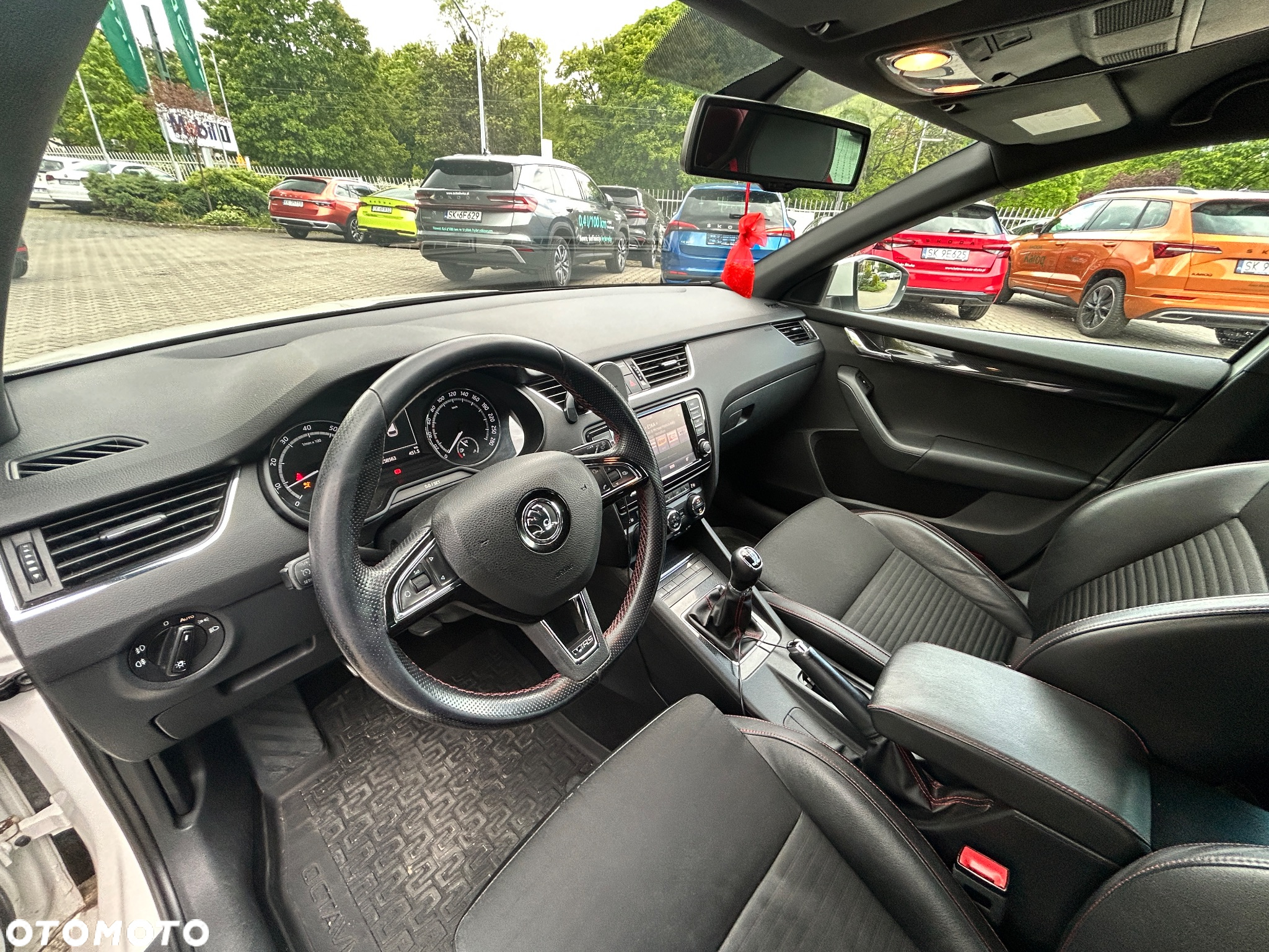 Skoda Octavia 2.0 TSI RS - 9