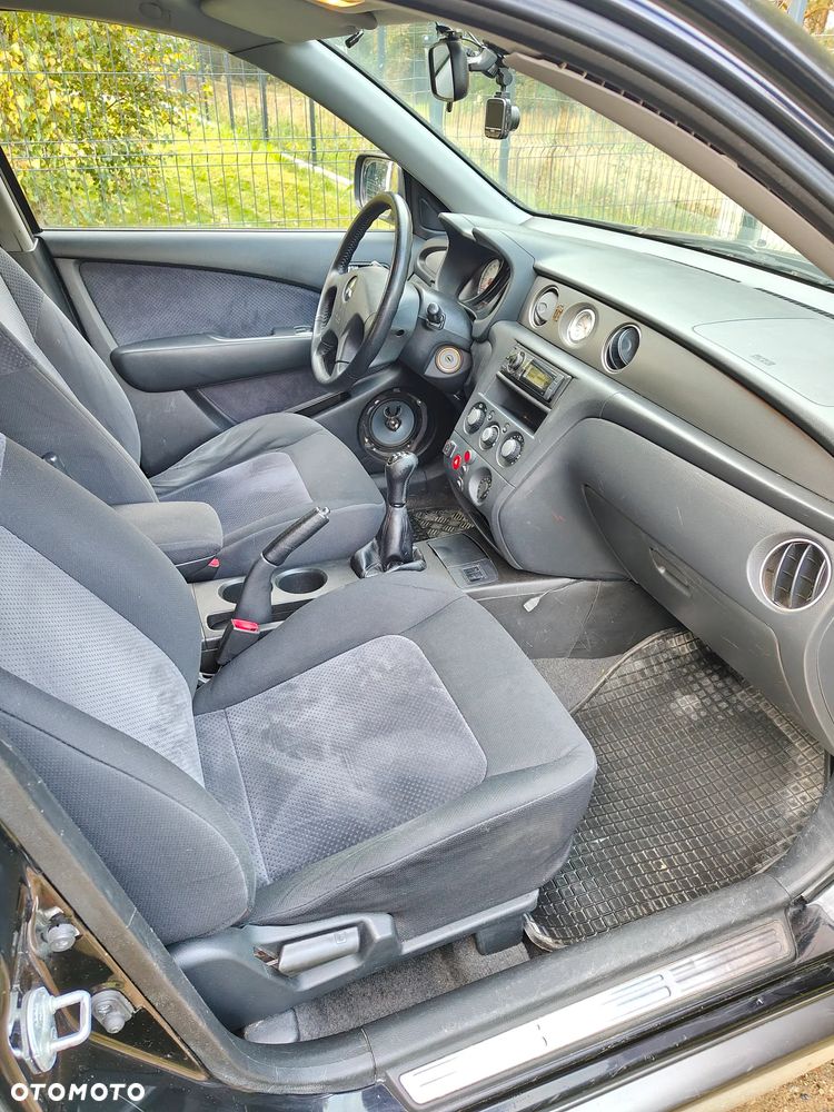 Mitsubishi Outlander - 7