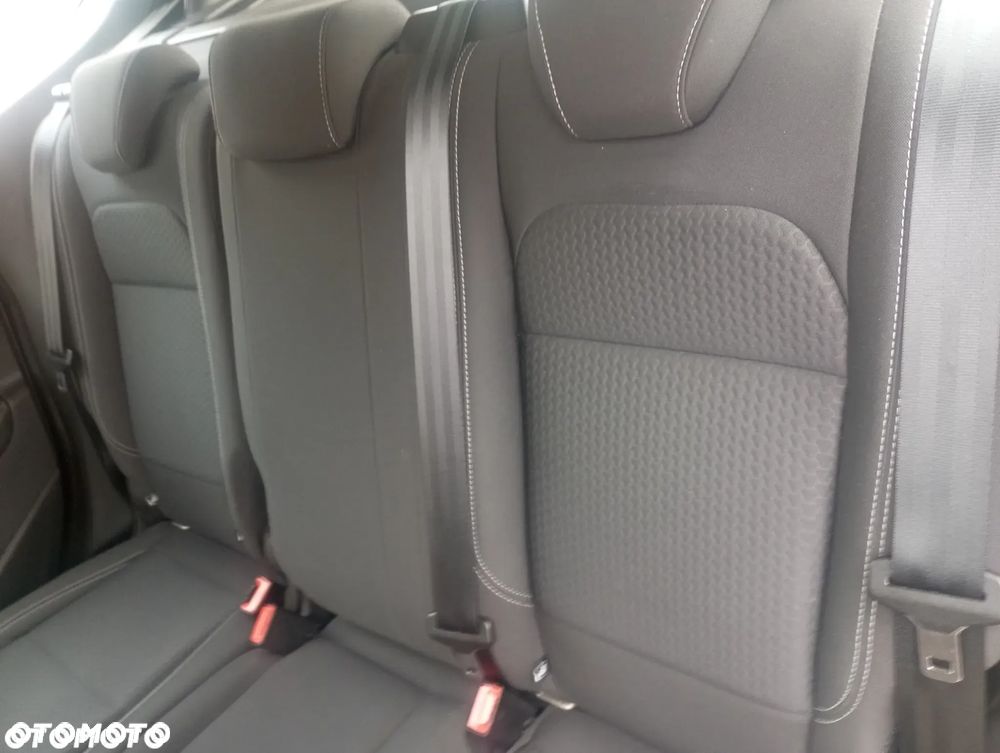 Ford Kuga 2.0 TDCi AWD Titanium - 28