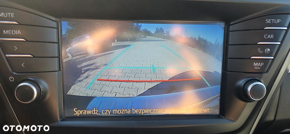 Toyota Avensis 1.8 Premium - 10