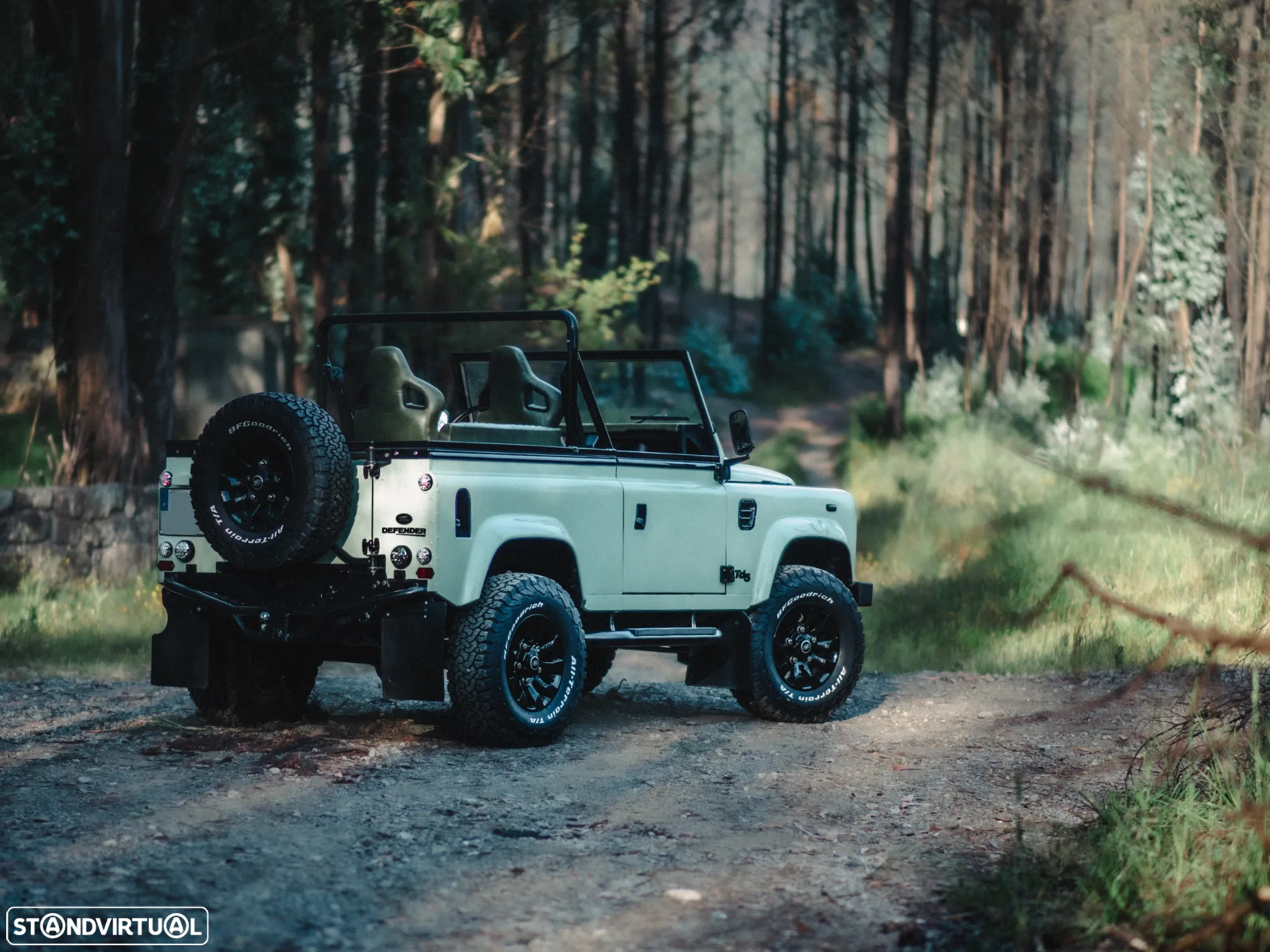 Land Rover Defender 90 2.5 Td5 Soft Top - 2