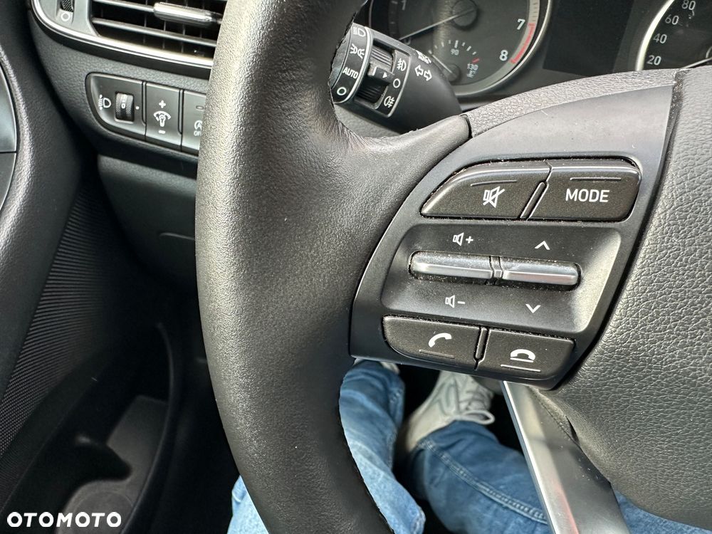 Hyundai i30 1.5 DPI Modern - 12