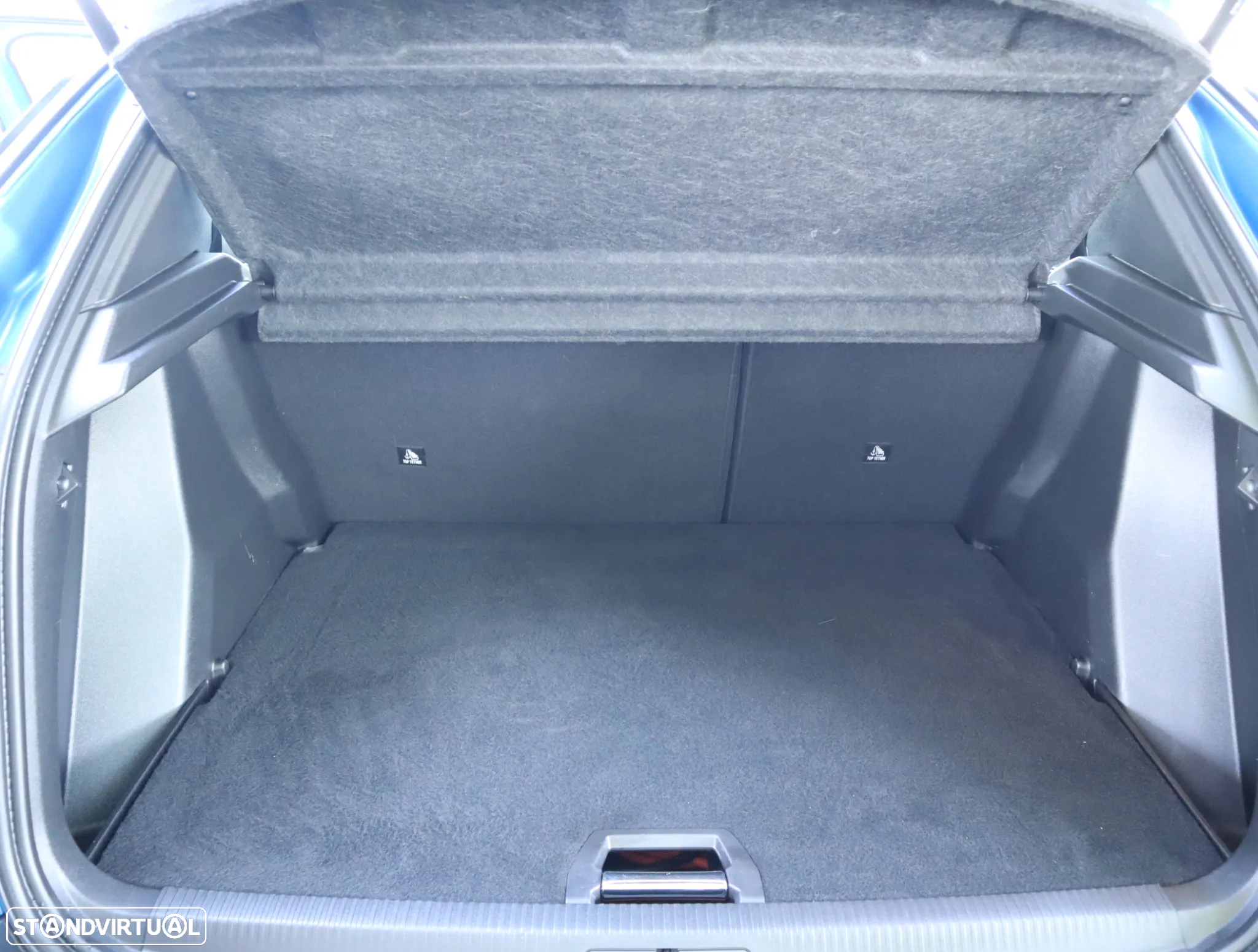 Peugeot e-2008 50 kWh Allure Pack - 58
