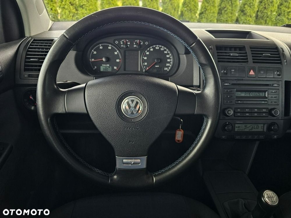 Volkswagen Polo - 15