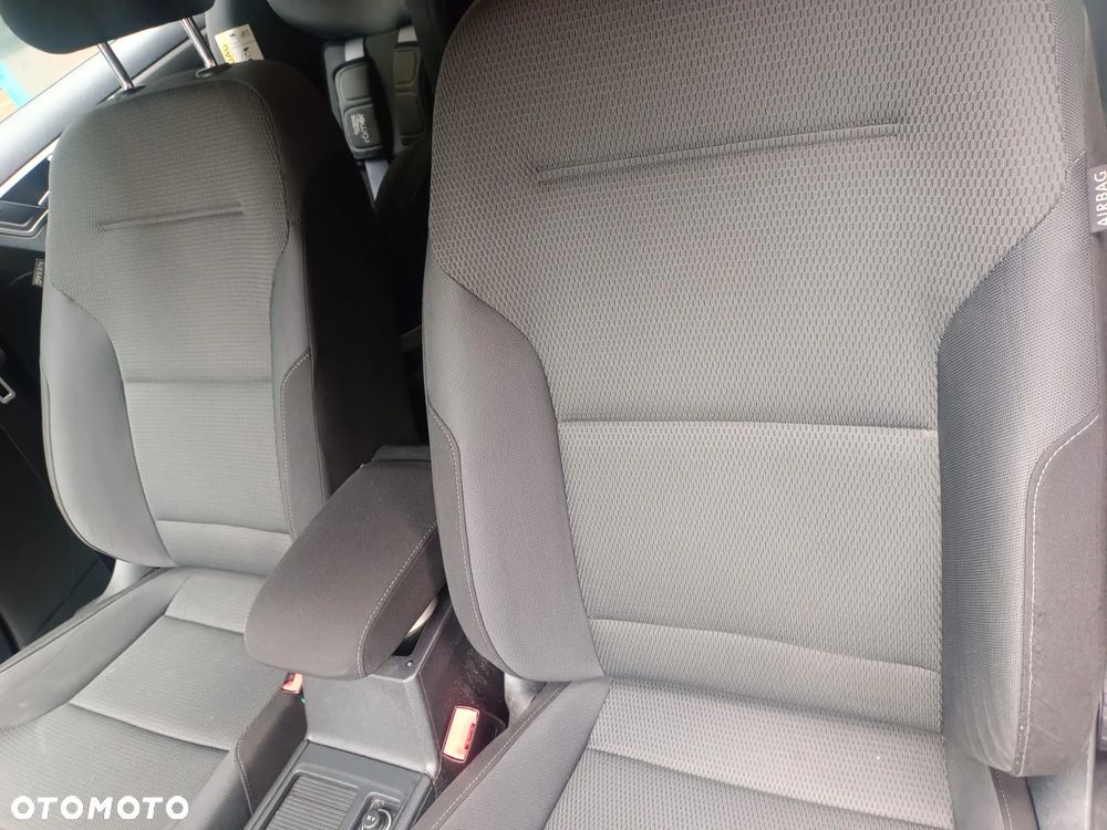 Volkswagen Golf 1.6 TDI BlueMotion Trendline - 11
