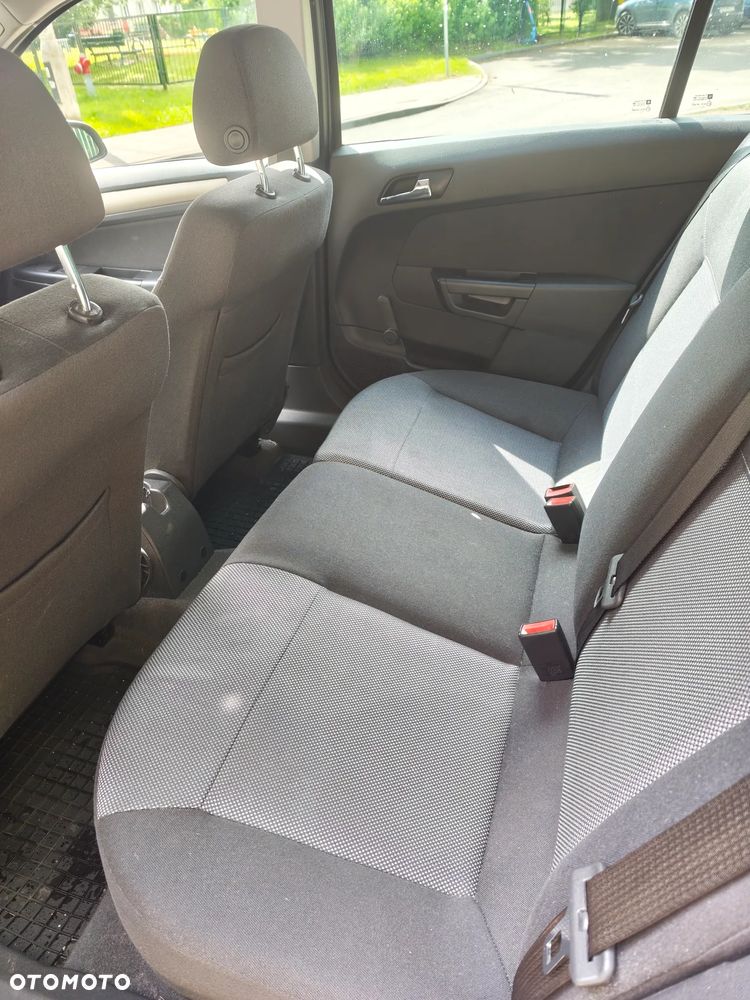 Opel Astra 1.6 - 7