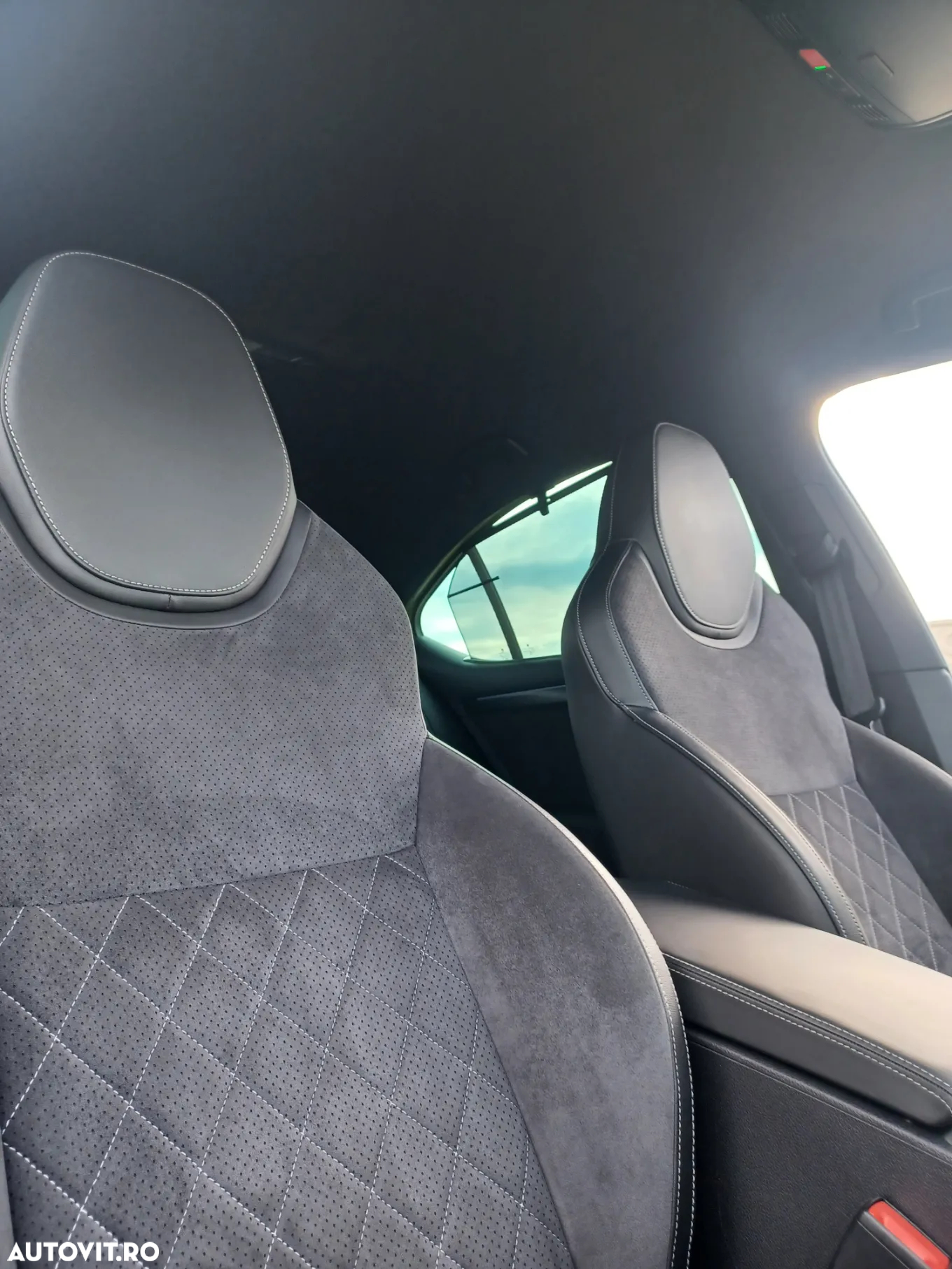 Skoda Superb 2.0 TDI Sportline - 21