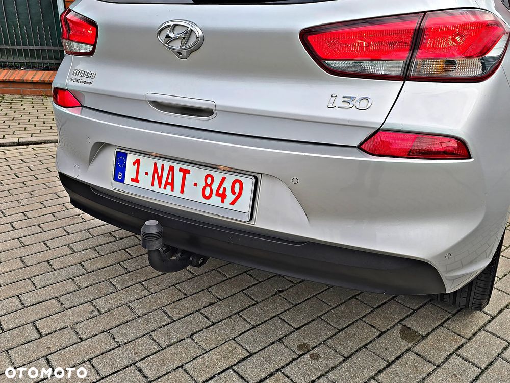 Hyundai i30 1.6 CRDI Fifa World Cup Edition - 23