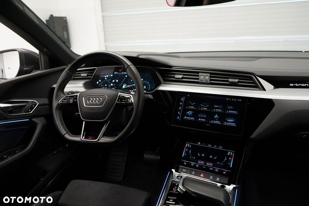 Audi e-tron Sportback - 14