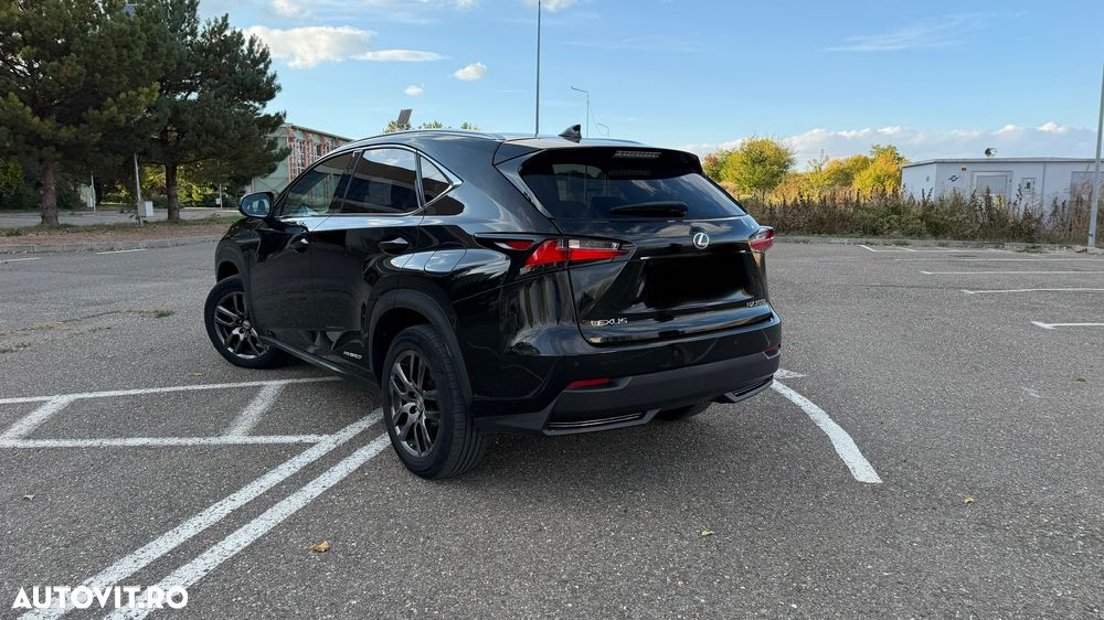 Lexus Seria NX - 4