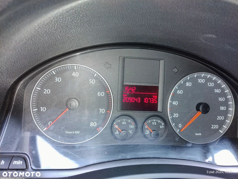 Volkswagen Golf - 8