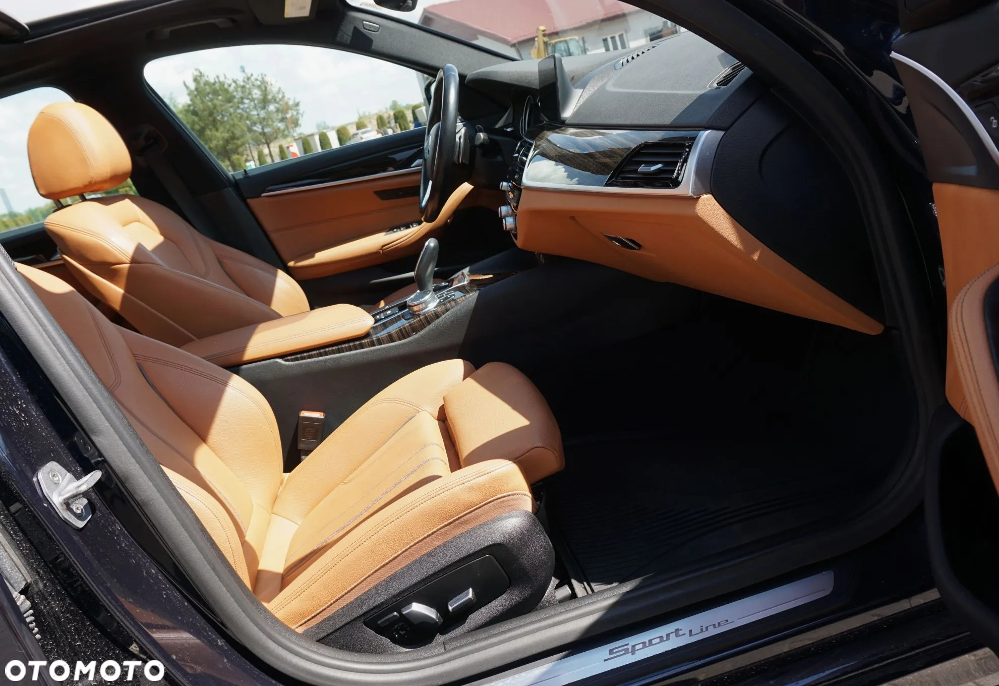 BMW Seria 5 530i xDrive Luxury Line sport - 26
