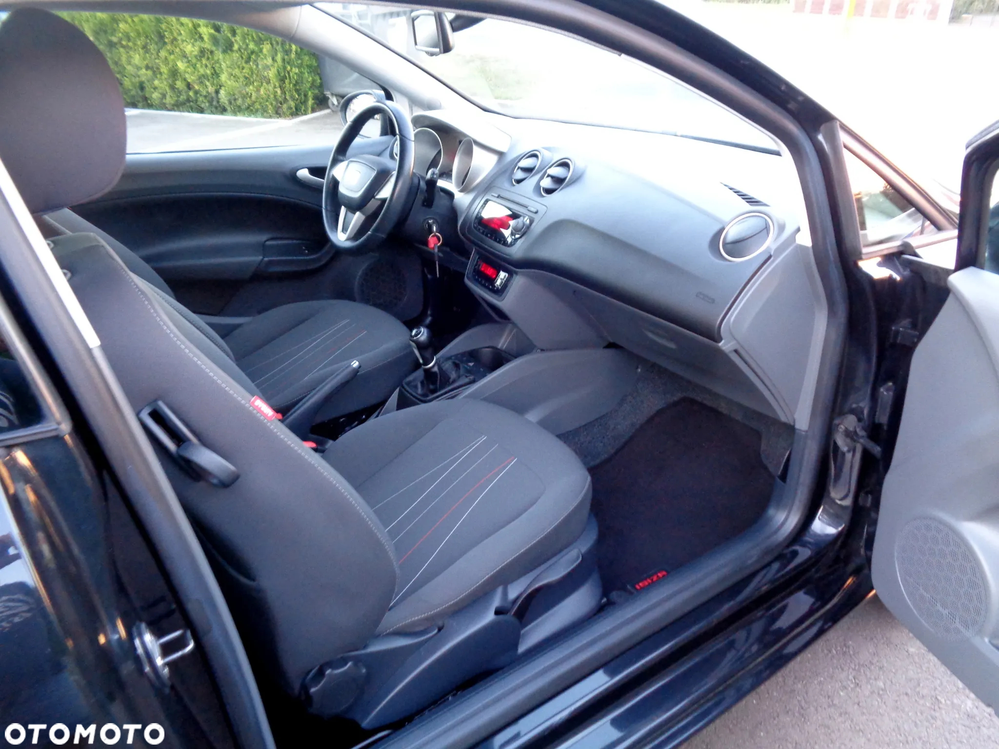 Seat Ibiza SC 1.4 16V Sport - 16