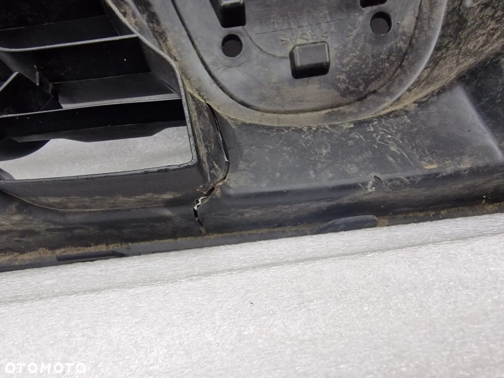 DACIA DUSTER I LIFT 13- ATRAPA / GRILL PRZEDNI PRZÓD , NR 623100838 , NR AUKCJI GR232 - 16