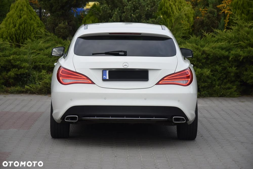 Mercedes-Benz CLA 250 7G-DCT - 26