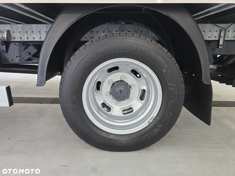 Iveco DAILY 35C16 / 50C16 KONTENER 8PALET WINDA DHOLLANDIA 750Kg 41Tyś km SERWIS ASO IVECO DO OSTATNIEGO Km STAN NOWY NOWY NOWY NA GWARANCJI BOGATA OPCJA WYPOSAŻENIA ASYSTENTY KIEROWCY TEMPOMAT KLIMA KAMERA COFANIA FOTEL KIEROWCY PNEŁMATYCZNY - 17
