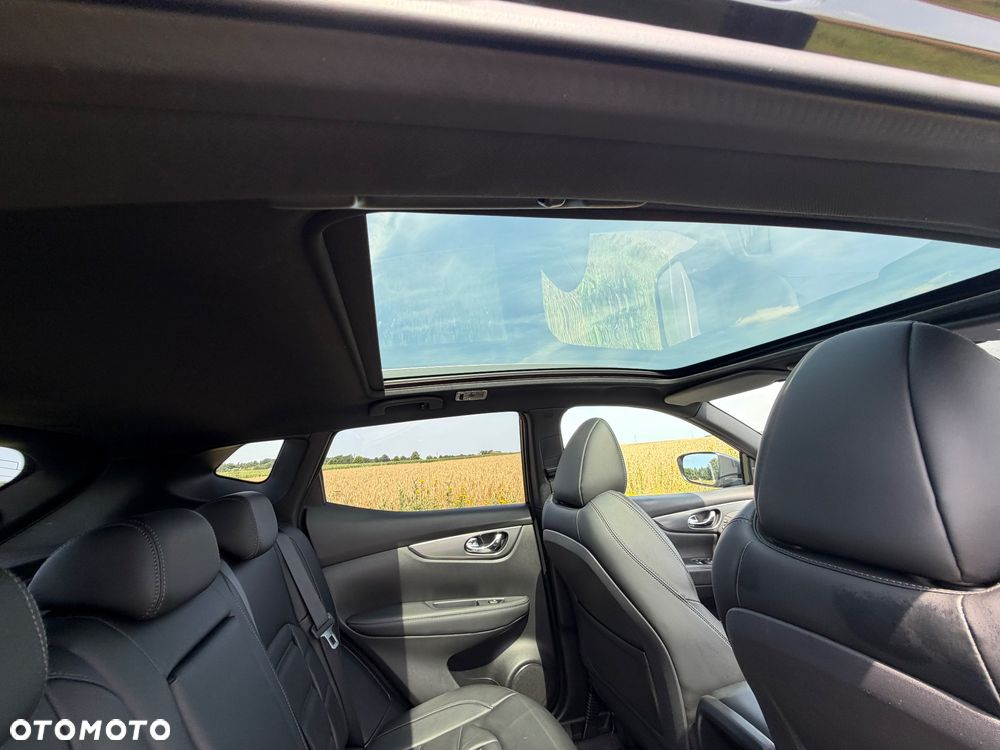 Nissan Qashqai 1.2 DIG-T Xtronic TEKNA+ - 23