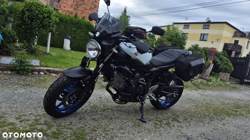 Suzuki SV - 17