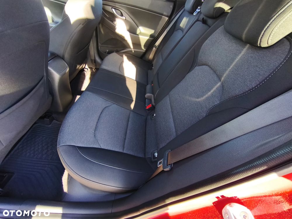Hyundai i30 1.5 T-GDI 48V Smart - 14