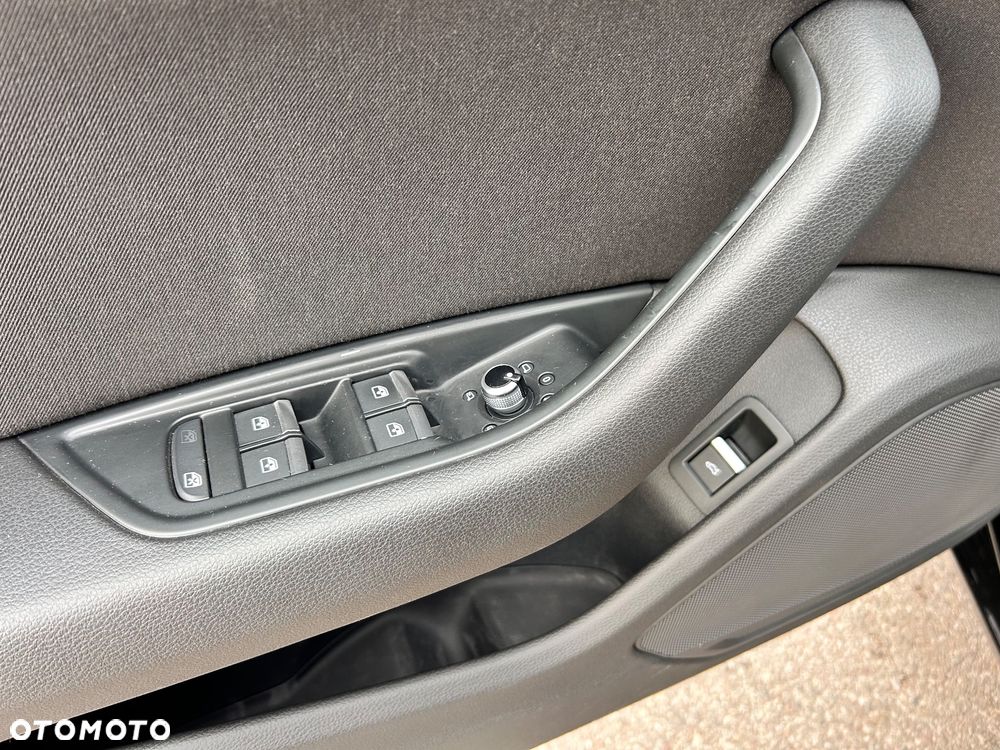 Audi A4 Avant 2.0 TDI DPF Ambition - 23