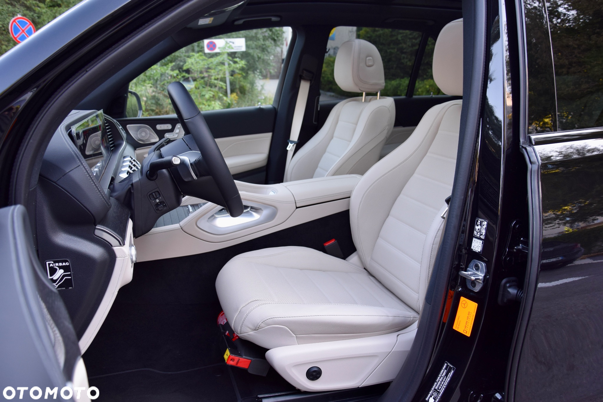 Mercedes-Benz GLE - 11