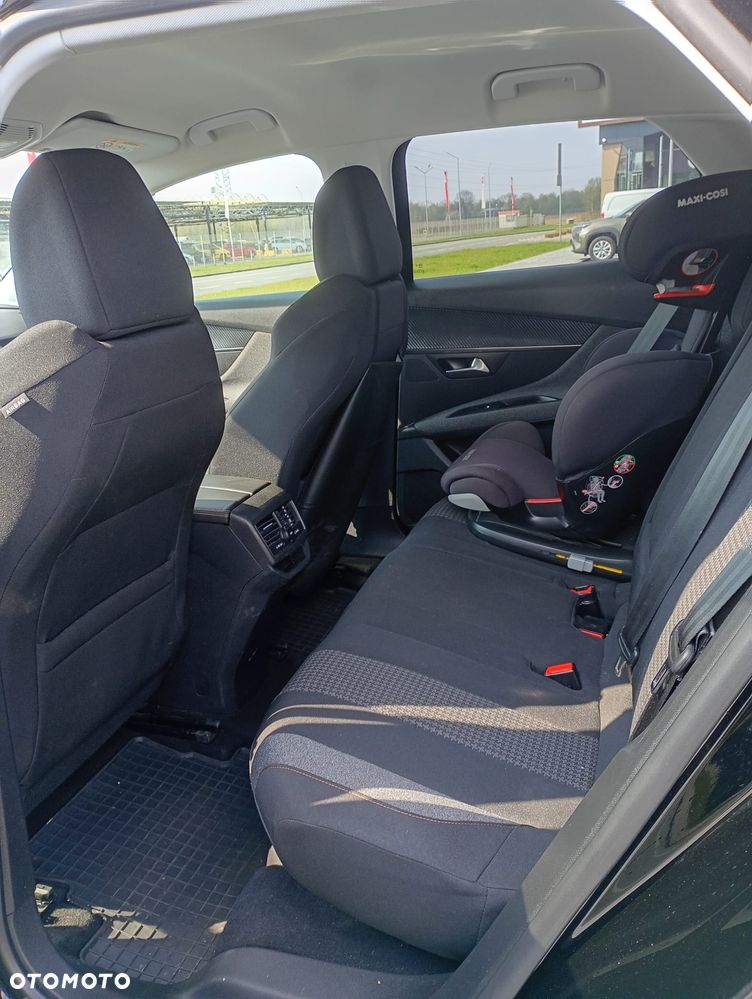 Peugeot 3008 BlueHDi 130 Stop & Start EAT8 Active - 8